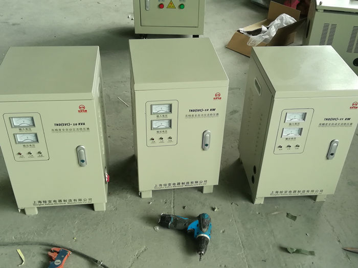 SVC-10KVA高精度稳压器输入单相160V~250V输出220v